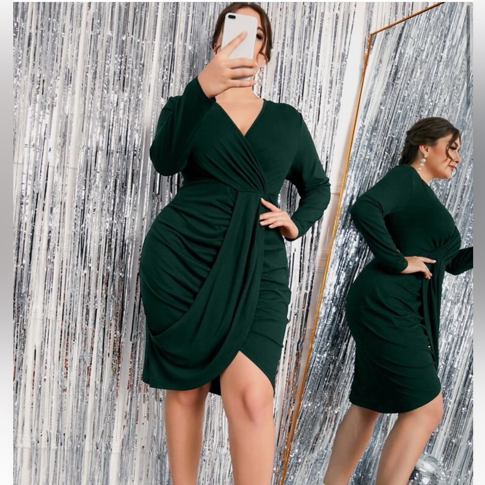 Bought this beautiful emerald dress, too big for me